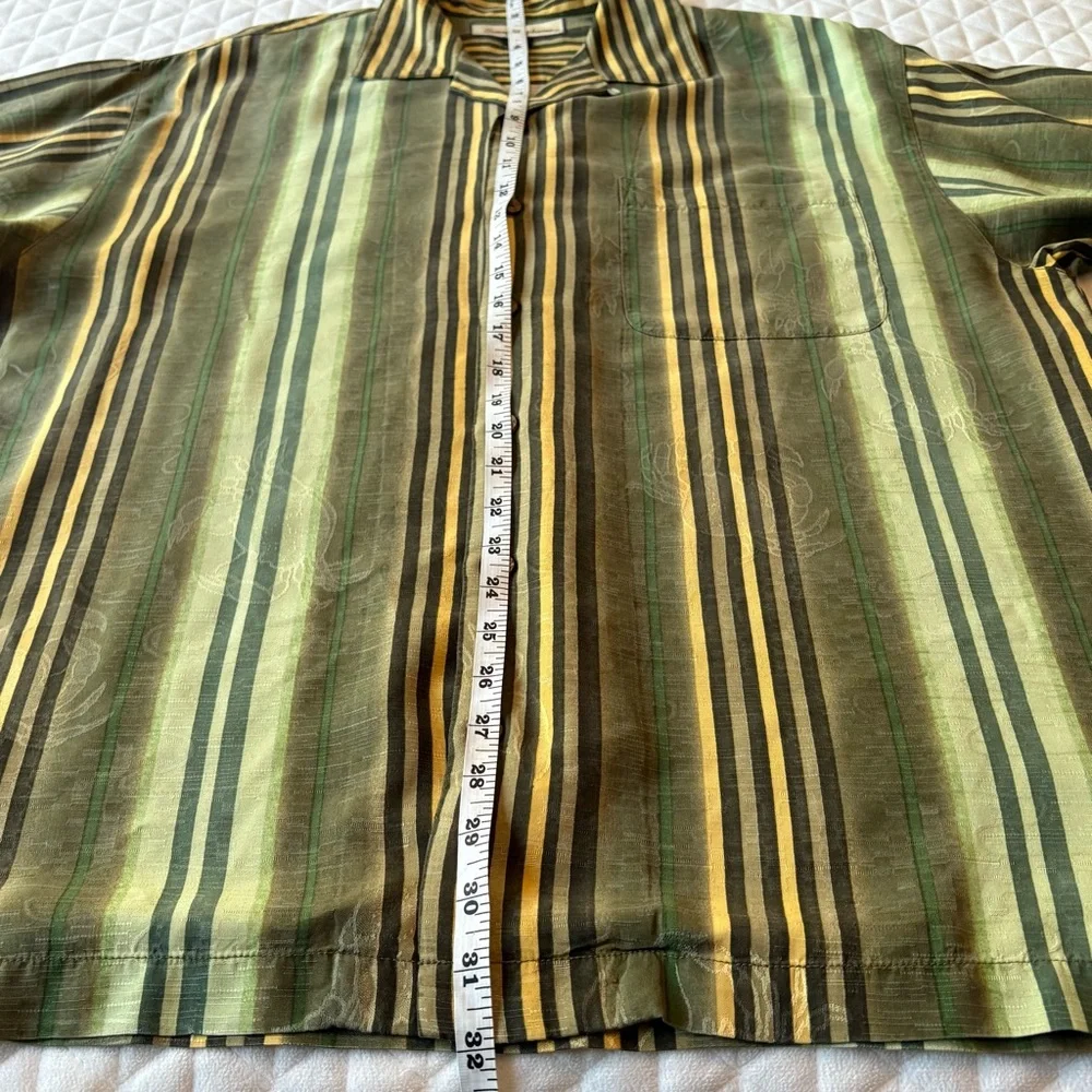 Tommy Bahama 100% Silk Men’s Shirt Sz M Striped Short Sleeve Crab Jacquard Print - Picture 14 of 14